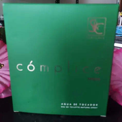 Perfume Cómplice — imagen 3